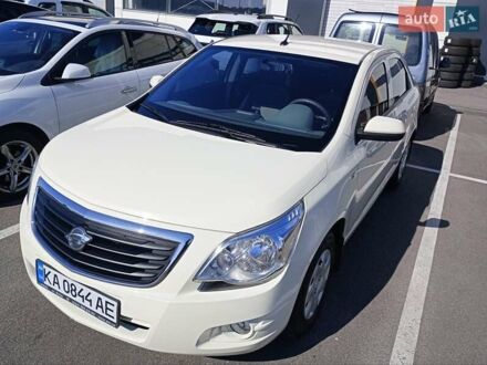 Равон R4 2019 у Києві на Automoto.ua Білий Равон R4, об'ємом двигуна 1.49 л та пробігом 63 тис. км за 8450 $, фото 1 на Automoto.ua