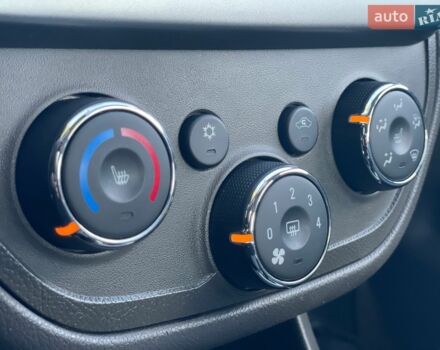Бежевий Равон R4, об'ємом двигуна 1.49 л та пробігом 47 тис. км за 8000 $, фото 8 на Automoto.ua