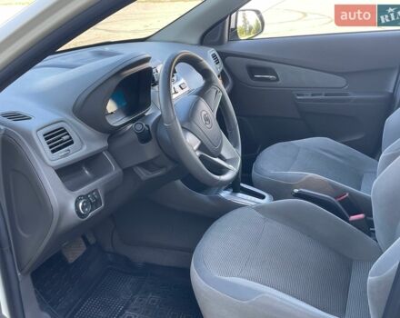 Бежевий Равон R4, об'ємом двигуна 1.49 л та пробігом 47 тис. км за 8000 $, фото 5 на Automoto.ua