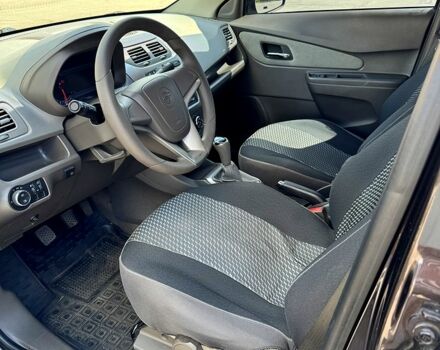 Коричневий Равон R4, об'ємом двигуна 1.5 л та пробігом 87 тис. км за 7200 $, фото 1 на Automoto.ua