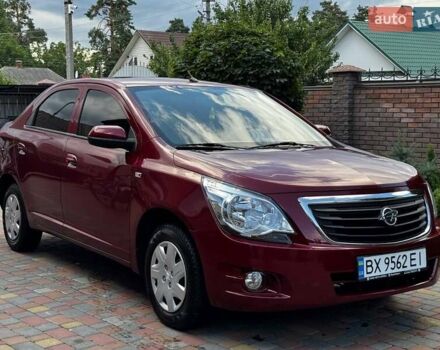 Красный Равон R4, объемом двигателя 1.49 л и пробегом 24 тыс. км за 7500 $, фото 2 на Automoto.ua