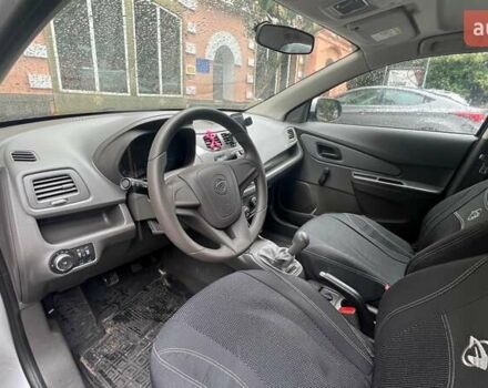Сірий Равон R4, об'ємом двигуна 1.49 л та пробігом 12 тис. км за 7600 $, фото 5 на Automoto.ua