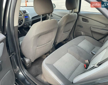 Серый Равон R4, объемом двигателя 1.5 л и пробегом 191 тыс. км за 5200 $, фото 16 на Automoto.ua