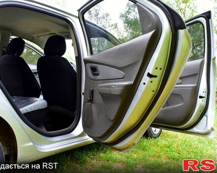 Серый Равон R4, объемом двигателя 1.5 л и пробегом 132 тыс. км за 5200 $, фото 10 на Automoto.ua