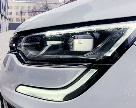 Серый Renault Samsung Motors SM6, объемом двигателя 2 л и пробегом 116 тыс. км за 13390 $, фото 17 на Automoto.ua