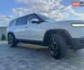 Белый Rivian R1S, объемом двигателя 0 л и пробегом 3 тыс. км за 75000 $, фото 1 на Automoto.ua