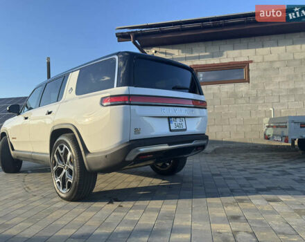 Білий Rivian R1S, об'ємом двигуна 0 л та пробігом 3 тис. км за 75000 $, фото 36 на Automoto.ua