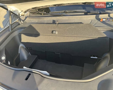 Білий Rivian R1S, об'ємом двигуна 0 л та пробігом 3 тис. км за 75000 $, фото 11 на Automoto.ua