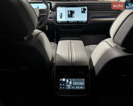 Білий Rivian R1S, об'ємом двигуна 0 л та пробігом 3 тис. км за 75000 $, фото 30 на Automoto.ua