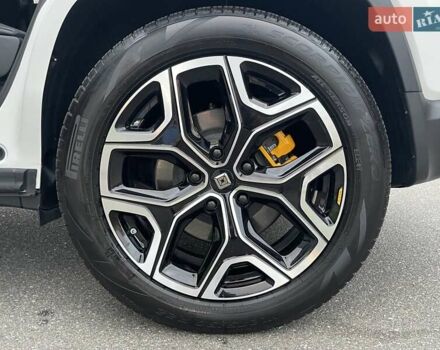 Rivian R1S 2022 в Киеве на Automoto.ua Белый Rivian R1S, объемом двигателя 0 л и пробегом 23 тыс. км за 48500 $, фото 56 на Automoto.ua