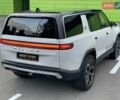 Rivian R1S 2022 в Киеве на Automoto.ua Белый Rivian R1S, объемом двигателя 0 л и пробегом 23 тыс. км за 48500 $, фото 16 на Automoto.ua