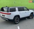 Rivian R1S 2022 в Киеве на Automoto.ua Белый Rivian R1S, объемом двигателя 0 л и пробегом 23 тыс. км за 48500 $, фото 8 на Automoto.ua