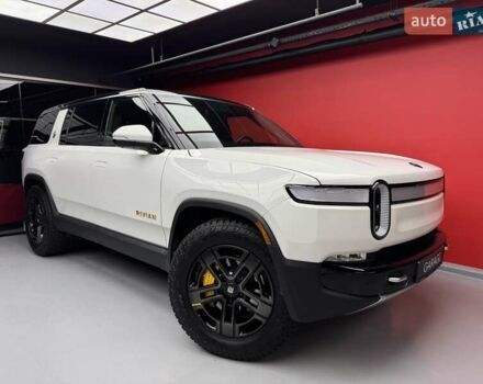 Белый Rivian R1S, объемом двигателя 0 л и пробегом 21 тыс. км за 44900 $, фото 10 на Automoto.ua