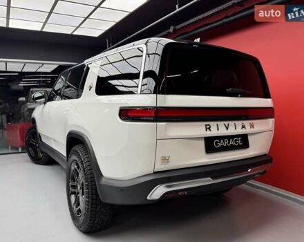 Белый Rivian R1S, объемом двигателя 0 л и пробегом 21 тыс. км за 44900 $, фото 24 на Automoto.ua
