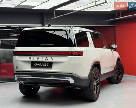 Белый Rivian R1S, объемом двигателя 0 л и пробегом 21 тыс. км за 44900 $, фото 20 на Automoto.ua