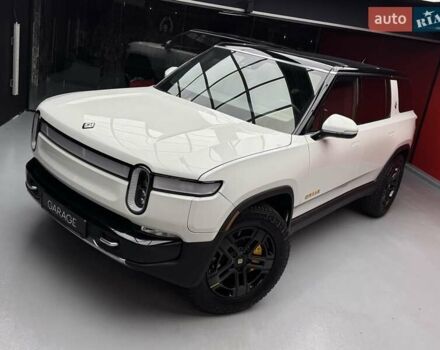 Белый Rivian R1S, объемом двигателя 0 л и пробегом 21 тыс. км за 44900 $, фото 8 на Automoto.ua
