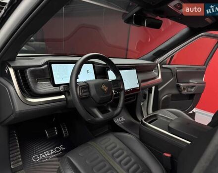 Белый Rivian R1S, объемом двигателя 0 л и пробегом 21 тыс. км за 44900 $, фото 36 на Automoto.ua