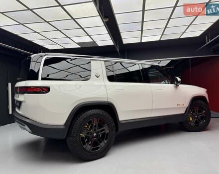Белый Rivian R1S, объемом двигателя 0 л и пробегом 21 тыс. км за 44900 $, фото 19 на Automoto.ua
