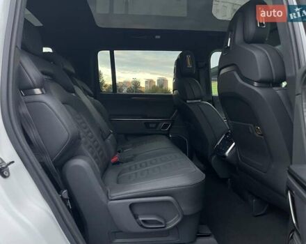 Rivian R1S 2022 в Киеве на Automoto.ua Белый Rivian R1S, объемом двигателя 0 л и пробегом 23 тыс. км за 48500 $, фото 51 на Automoto.ua