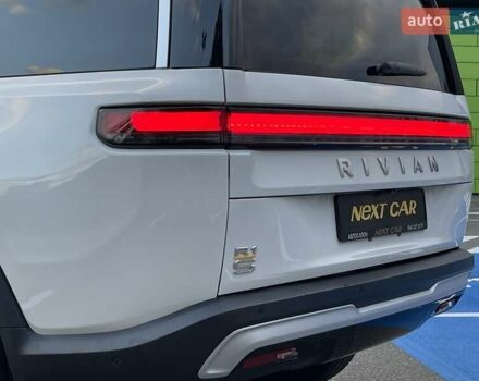 Rivian R1S 2022 в Киеве на Automoto.ua Белый Rivian R1S, объемом двигателя 0 л и пробегом 23 тыс. км за 48500 $, фото 13 на Automoto.ua