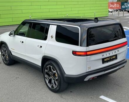 Rivian R1S 2022 в Киеве на Automoto.ua Белый Rivian R1S, объемом двигателя 0 л и пробегом 23 тыс. км за 48500 $, фото 17 на Automoto.ua