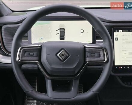 Rivian R1S 2022 в Киеве на Automoto.ua Белый Rivian R1S, объемом двигателя 0 л и пробегом 23 тыс. км за 48500 $, фото 31 на Automoto.ua