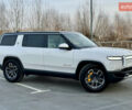 Белый Rivian R1S, объемом двигателя 0 л и пробегом 5 тыс. км за 53900 $, фото 4 на Automoto.ua