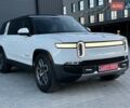 Rivian R1S 2023 в Дубно на Automoto.ua Белый Rivian R1S, объемом двигателя 0 л и пробегом 19 тыс. км за 47777 $, фото 32 на Automoto.ua