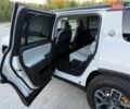 Rivian R1S 2023 в Дубно на Automoto.ua Белый Rivian R1S, объемом двигателя 0 л и пробегом 19 тыс. км за 47777 $, фото 128 на Automoto.ua