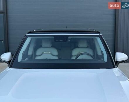 Rivian R1S 2023 в Дубно на Automoto.ua Белый Rivian R1S, объемом двигателя 0 л и пробегом 19 тыс. км за 47777 $, фото 27 на Automoto.ua