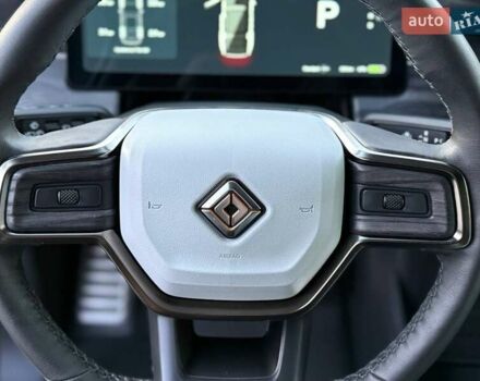 Rivian R1S 2023 в Дубно на Automoto.ua Белый Rivian R1S, объемом двигателя 0 л и пробегом 19 тыс. км за 47777 $, фото 177 на Automoto.ua