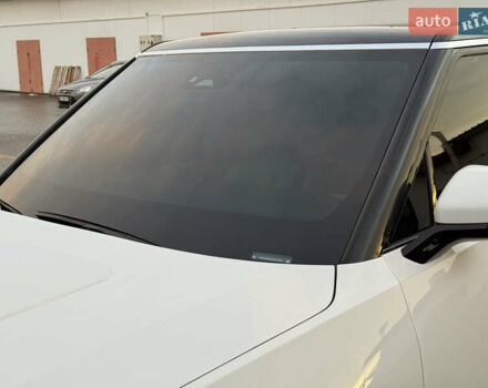 Белый Rivian R1S, объемом двигателя 0 л и пробегом 35 тыс. км за 58000 $, фото 13 на Automoto.ua