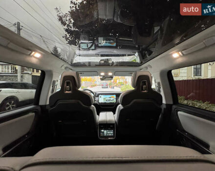 Белый Rivian R1S, объемом двигателя 0 л и пробегом 21 тыс. км за 55000 $, фото 15 на Automoto.ua