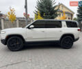 Белый Rivian R1S, объемом двигателя 0 л и пробегом 21 тыс. км за 55000 $, фото 1 на Automoto.ua