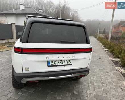 Білий Rivian R1S, об'ємом двигуна 0 л та пробігом 35 тис. км за 55000 $, фото 6 на Automoto.ua