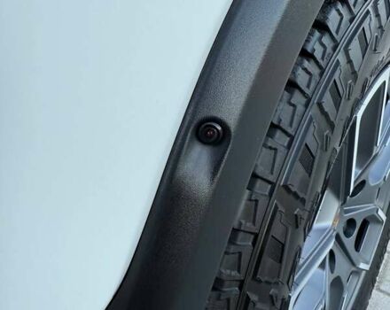 Rivian R1S 2023 в Дубно на Automoto.ua Белый Rivian R1S, объемом двигателя 0 л и пробегом 19 тыс. км за 47777 $, фото 54 на Automoto.ua