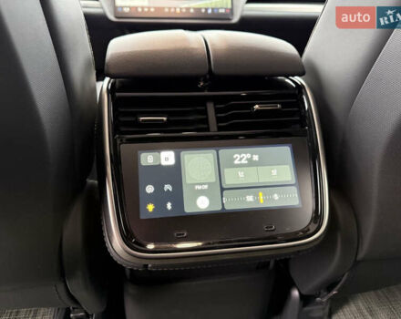 Білий Rivian R1S, об'ємом двигуна 0 л та пробігом 35 тис. км за 55000 $, фото 16 на Automoto.ua