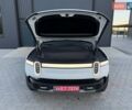 Rivian R1S 2023 в Дубно на Automoto.ua Белый Rivian R1S, объемом двигателя 0 л и пробегом 19 тыс. км за 47777 $, фото 82 на Automoto.ua
