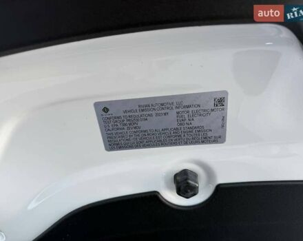Rivian R1S 2023 в Дубно на Automoto.ua Белый Rivian R1S, объемом двигателя 0 л и пробегом 19 тыс. км за 47777 $, фото 84 на Automoto.ua