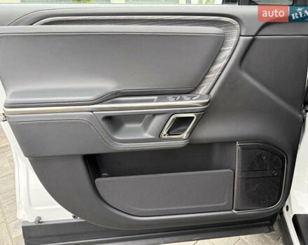 Білий Rivian R1S, об'ємом двигуна 0 л та пробігом 35 тис. км за 55000 $, фото 9 на Automoto.ua