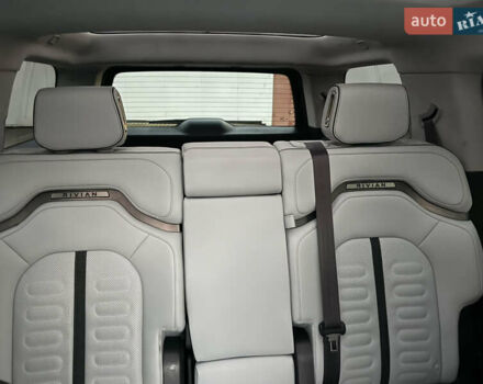 Белый Rivian R1S, объемом двигателя 0 л и пробегом 35 тыс. км за 58000 $, фото 22 на Automoto.ua