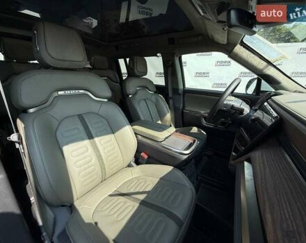 Белый Rivian R1S, объемом двигателя 0 л и пробегом 25 тыс. км за 24000 $, фото 4 на Automoto.ua
