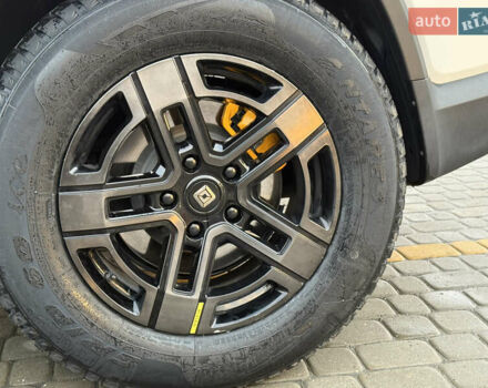 Белый Rivian R1S, объемом двигателя 0 л и пробегом 35 тыс. км за 58000 $, фото 14 на Automoto.ua