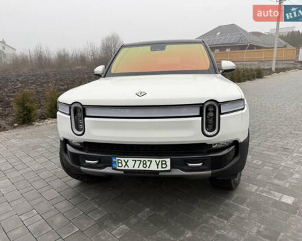 Білий Rivian R1S, об'ємом двигуна 0 л та пробігом 35 тис. км за 55000 $, фото 1 на Automoto.ua