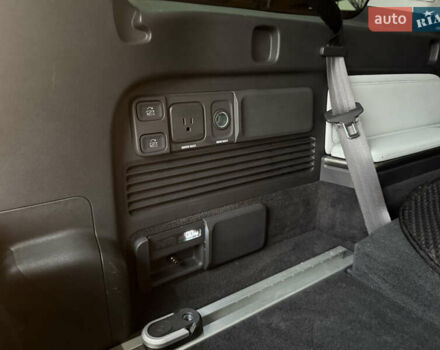 Белый Rivian R1S, объемом двигателя 0 л и пробегом 35 тыс. км за 58000 $, фото 26 на Automoto.ua