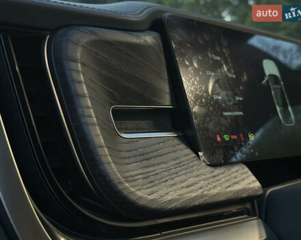 Белый Rivian R1S, объемом двигателя 0 л и пробегом 8 тыс. км за 56000 $, фото 19 на Automoto.ua