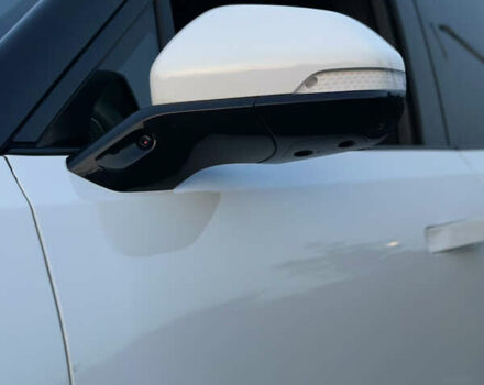 Белый Rivian R1S, объемом двигателя 0 л и пробегом 8 тыс. км за 56000 $, фото 13 на Automoto.ua