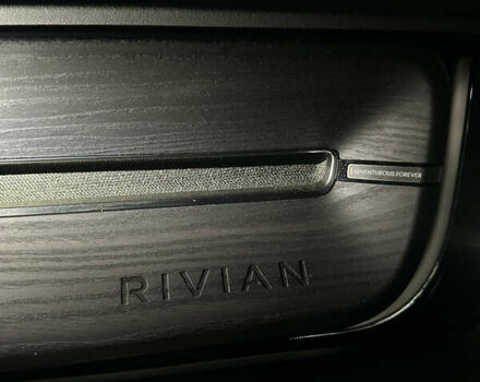 Белый Rivian R1S, объемом двигателя 0 л и пробегом 8 тыс. км за 56000 $, фото 29 на Automoto.ua