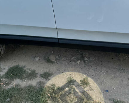 Белый Rivian R1S, объемом двигателя 0 л и пробегом 8 тыс. км за 56000 $, фото 8 на Automoto.ua