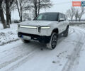 Белый Rivian R1S, объемом двигателя 0 л и пробегом 49 тыс. км за 45000 $, фото 1 на Automoto.ua